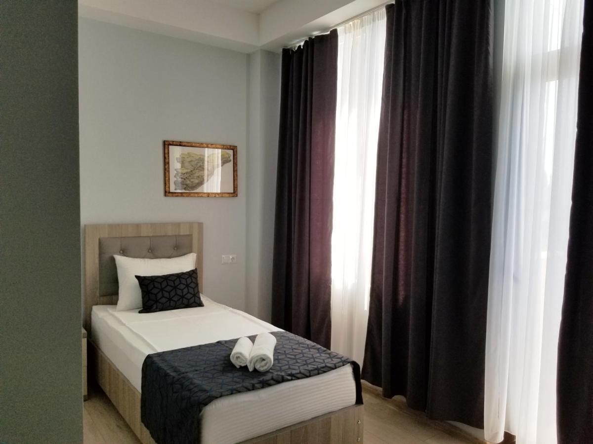 Vita Gardenia Hotel Tskaltubo ภายนอก รูปภาพ