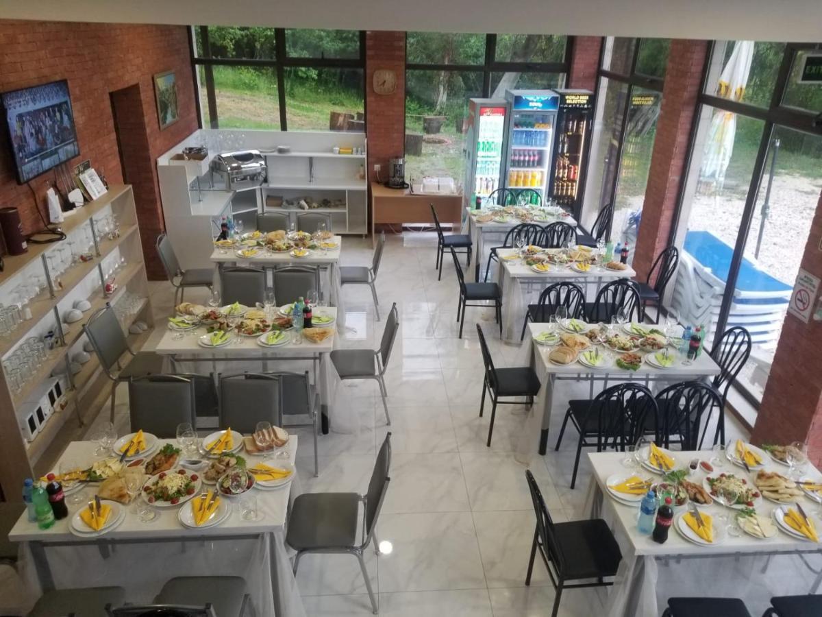 Vita Gardenia Hotel Tskaltubo ภายนอก รูปภาพ