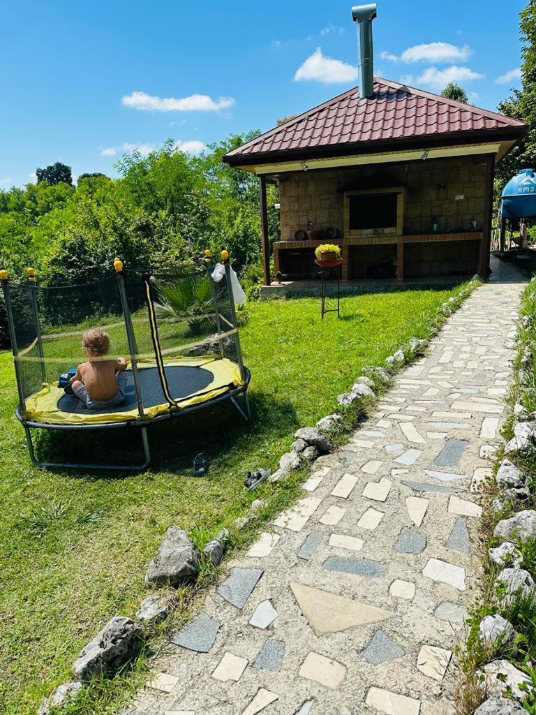 Vita Gardenia Hotel Tskaltubo ภายนอก รูปภาพ