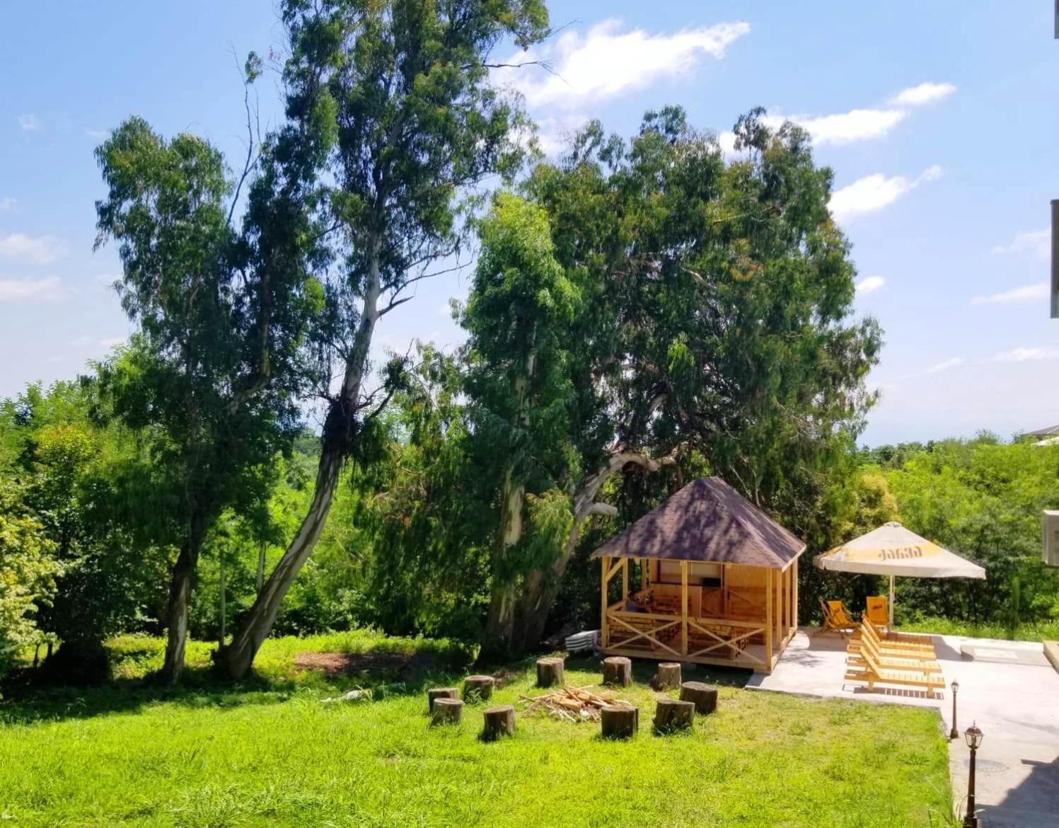 Vita Gardenia Hotel Tskaltubo ภายนอก รูปภาพ